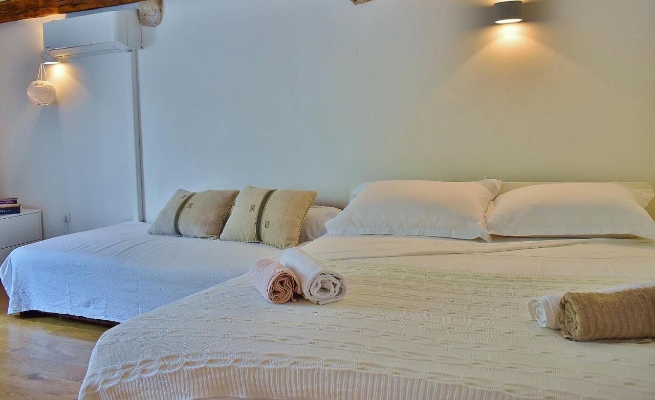 Rooms And Studio Old Town Rab Town Extérieur photo