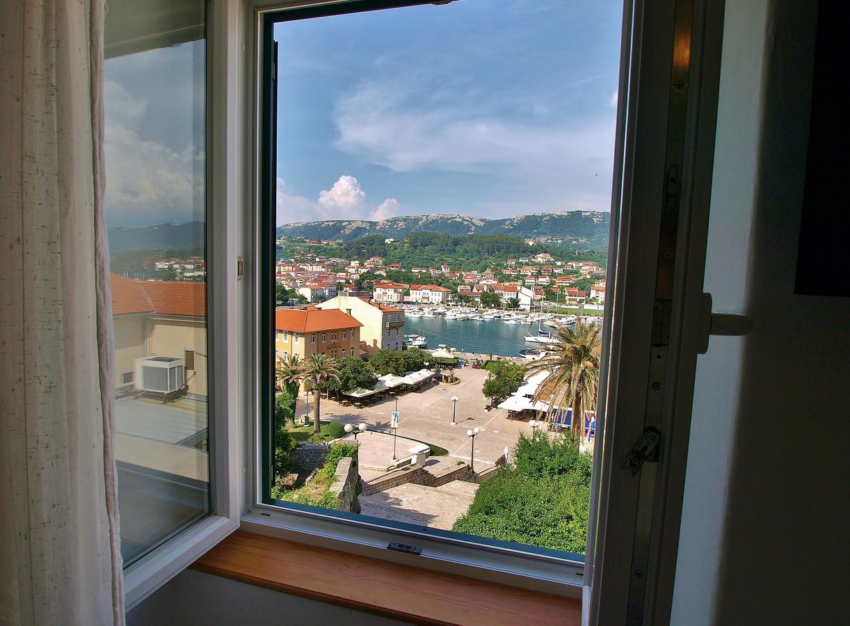 Rooms And Studio Old Town Rab Town Extérieur photo